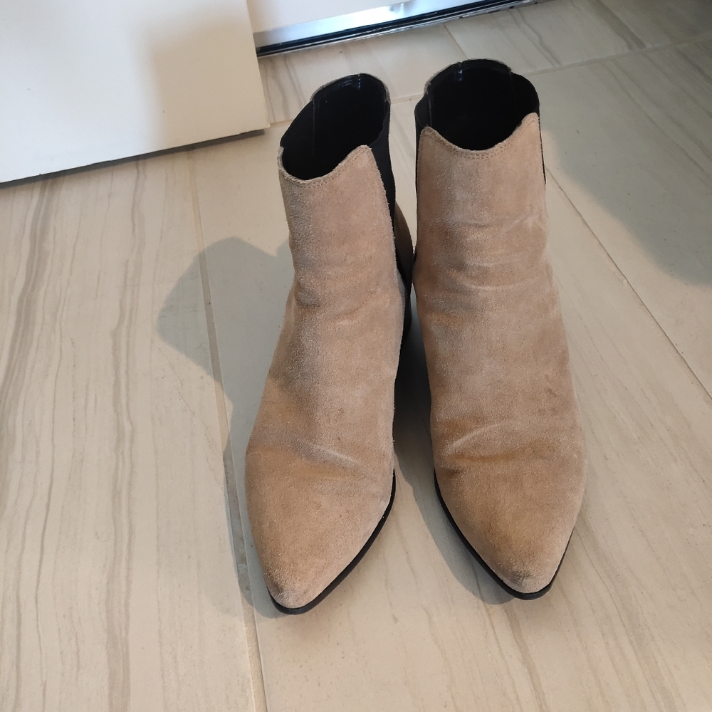 Urban outfitters suede tan boots